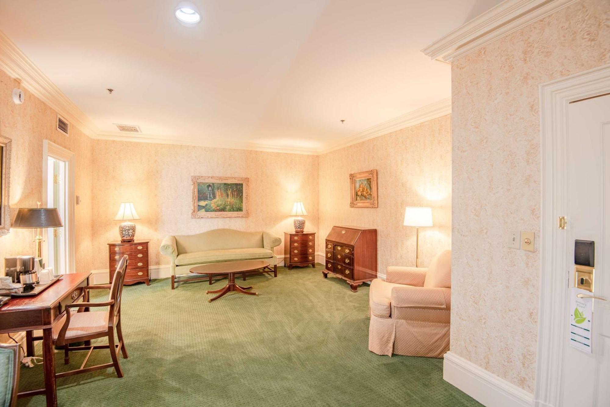 The Founders Inn & Spa Tapestry Collection By Hilton Вирджиния Бийч Екстериор снимка